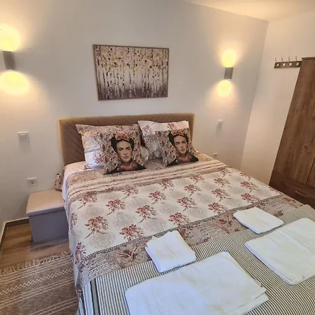 Solunskizen Apartements *
